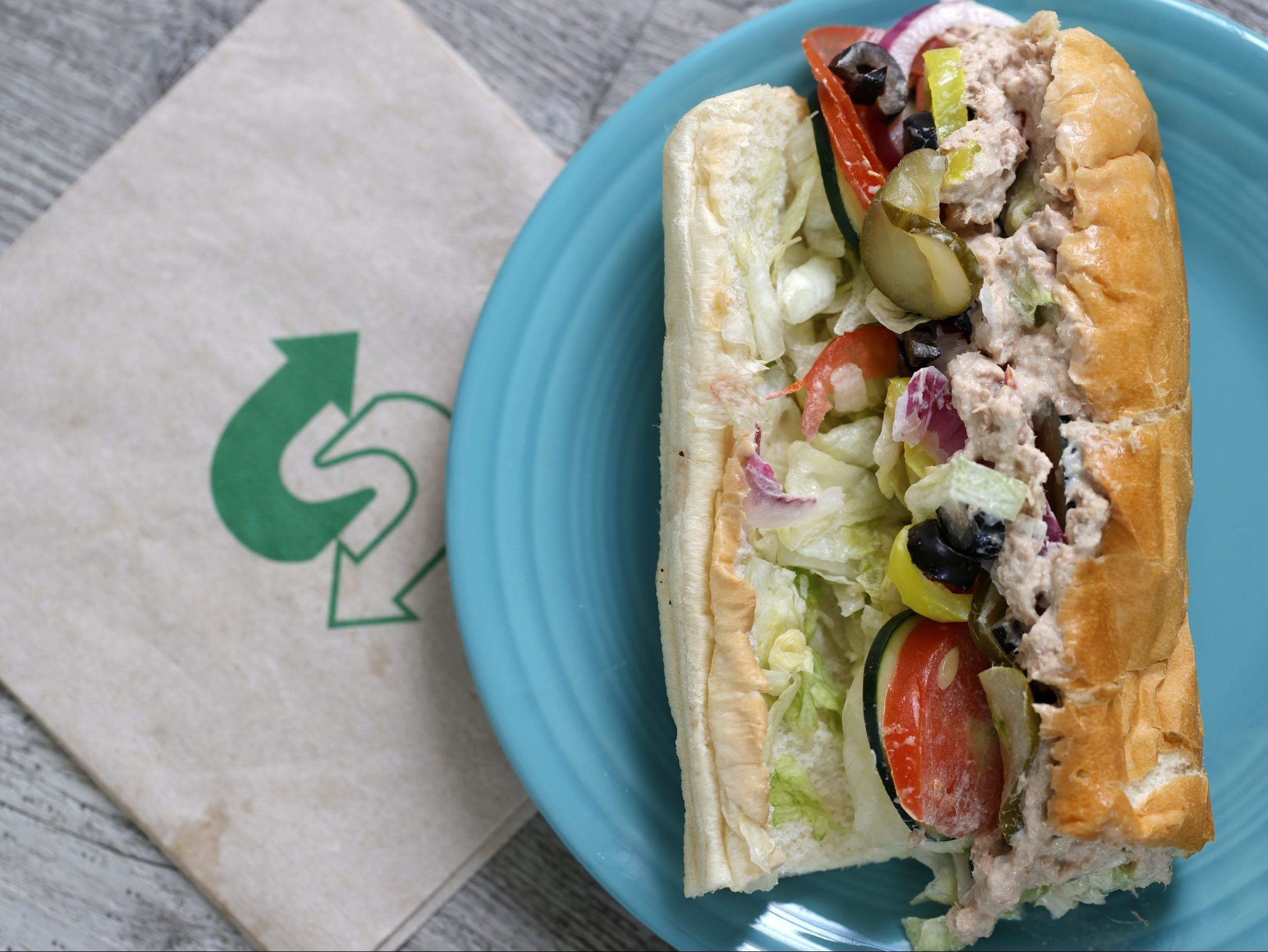 A U.S. judge rules that Subway can be sued over its '100% tuna
