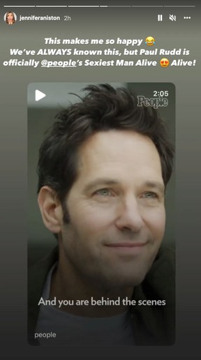 Jennifer Aniston comments on Paul Rudd’s title as the “sexiest man alive.”