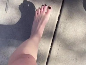 Alice, whose TikTok account is @alicellani, told her followers she’s not into wearing shoes when she leaves the house, calling them“foot prisons,” on a narrated video.