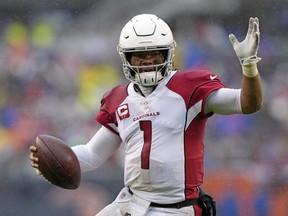 Arizona Cardinals quarterback Kyler Murray rushes for a touchdown against the Chicago Bears during the first quarter at Soldier Field on Dec. 5, 2021.