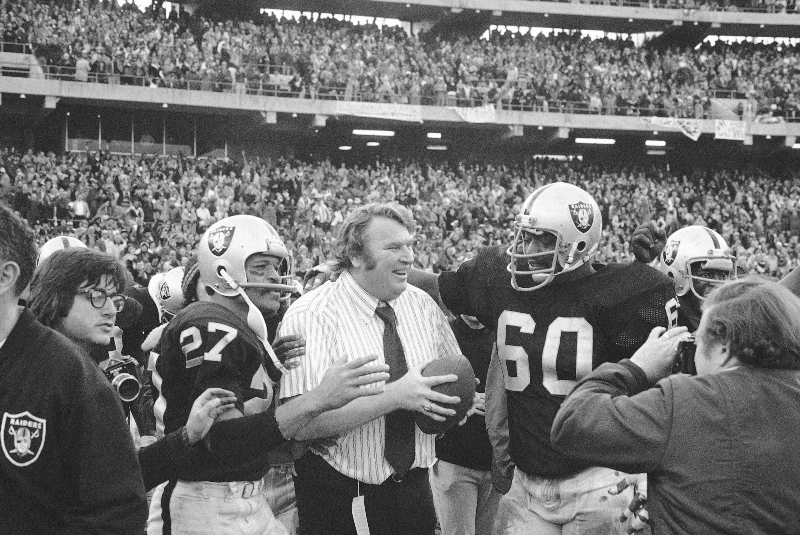 John Madden made a long-lasting impression on former Eagles who