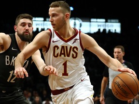 Nik Stauskas, shown here with the Cleveland Cavaliers in 2019, has joined the COVID-depleted Raptors.
