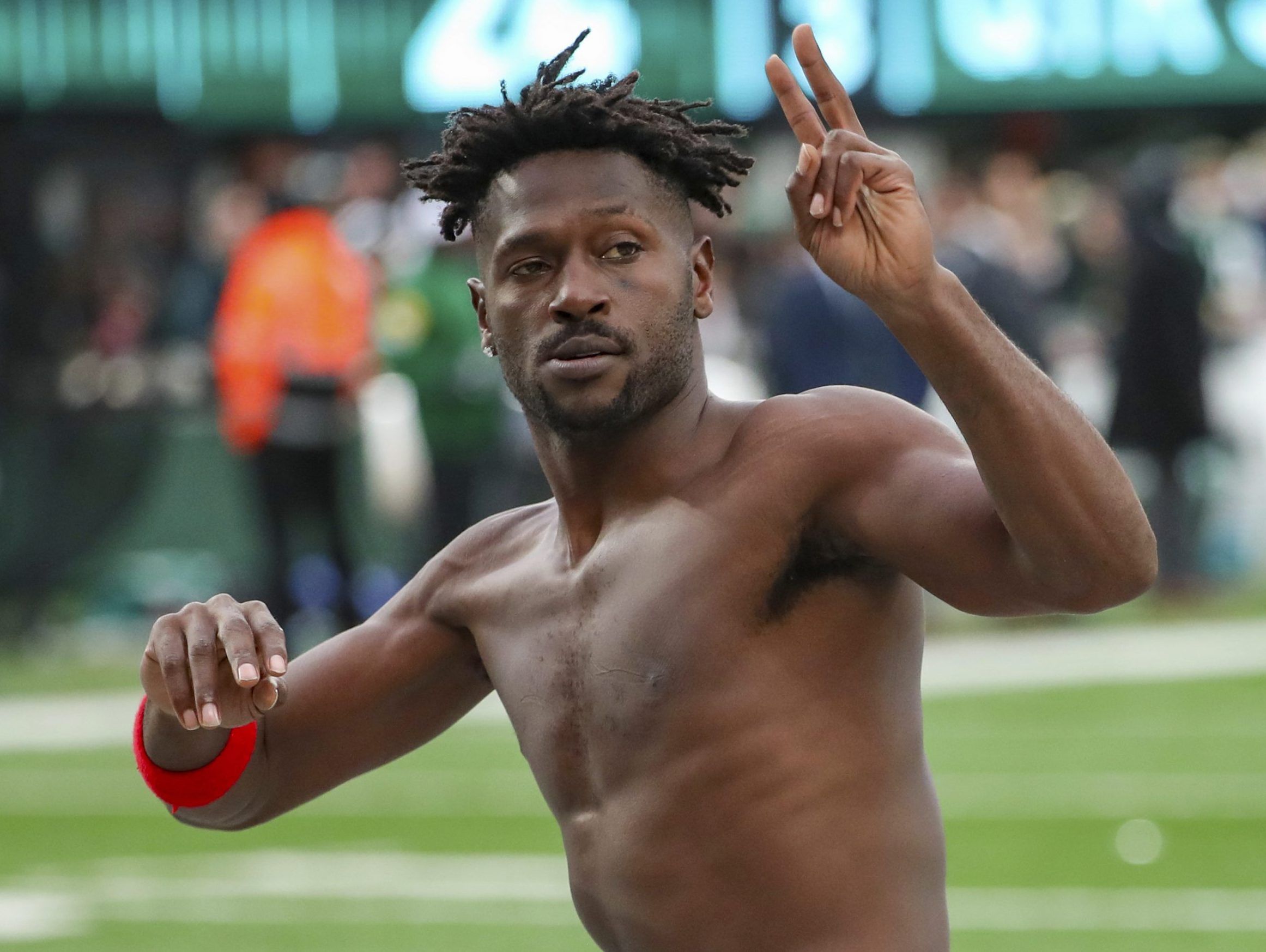 Antonio Brown's beef with Tom Brady continues as troubled NFL star