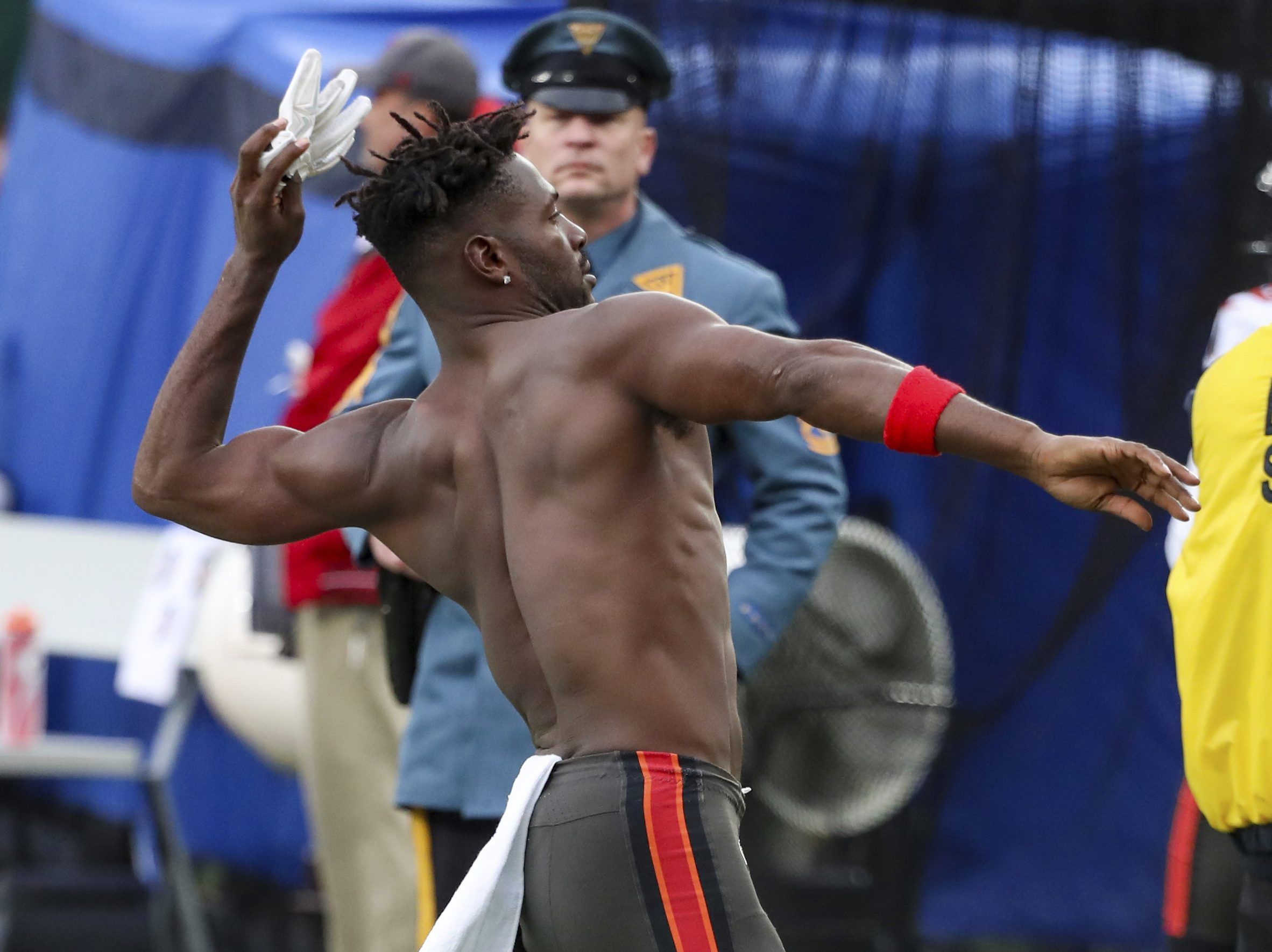 Buccaneers Terminate Antonio Brown's Contract, Say Was Cleared to Play