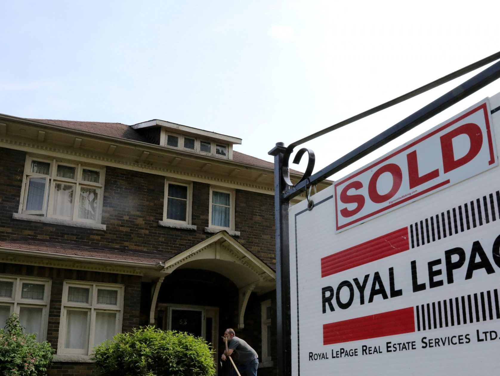 Federal Government Extends Foreign Buyer Ban On Canadian Homes To 2027   REGULATION 89404250 Scaled E1641477299180 