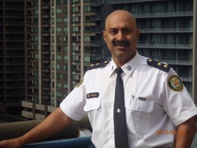 Unterst.  Riyaz Hussein, der leitende Beamte des Disziplinar-Anhörungsbüros der Polizei von Toronto, sieht sich nach einem Autounfall auf dem Highway mit einer Anklage wegen Fahruntüchtigkeit konfrontiert.  401 in Pickering am Donnerstag, 13.01.2022.