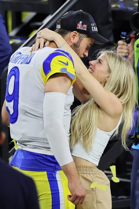 Matthew Stafford #9 of the Los Angeles Rams celebrates with his wife Kelly Stafford during Super Bowl LVI at SoFi Stadium on February 13, 2022 in Inglewood, California. (Photo by Andy Lyons/Getty Images)