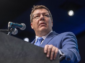 Der Premierminister von Saskatchewan, Scott Moe, spricht am Montag, den 25. Oktober 2021, in einer Ansprache des Bundesstaates der Provinz im Prairieland Park in Saskatoon.