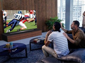 There are some easy and free ways to ensure your television gives you the best picture possible on Super Bowl Sunday.