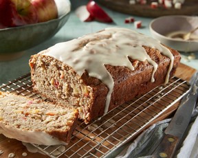 Apple Loaf Cake – Foodland Ontario