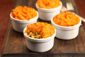 Big Batch Cheesy Sweet Potato Shepherds Pie – Foodland Ontario