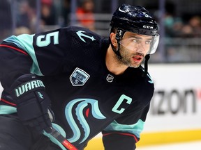 Les Maple Leafs ont acquis le défenseur Mark Giordano du Seattle Kraken lors d'une transaction le dimanche 20 mars 2022.