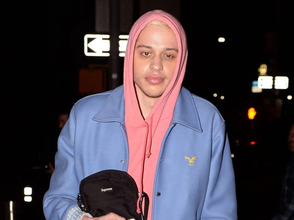 Pete davidson hot sale pink hoodie