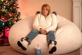 Renee Zellweger as Pam Hupp