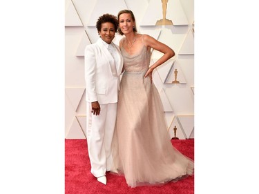 Wanda Sykes and her wife Alex Sykes attend the 94th Oscars at the Dolby Theatre in Hollywood, Calif., on March 27, 2022.