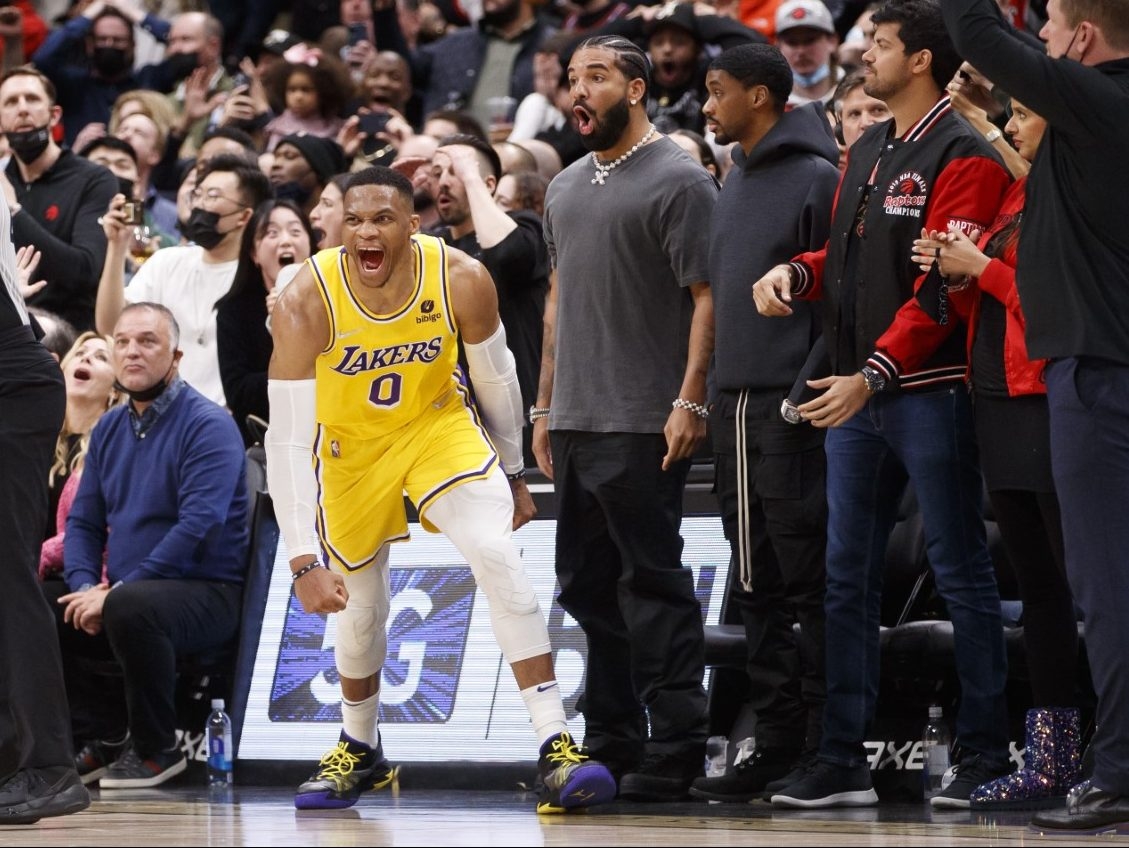 Drake Hooked Up Some Toronto Raptors With “OVO” Jordan 3's