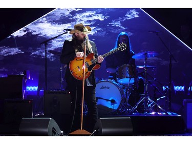 LAS VEGAS, NEVADA - APRIL 03: Chris Stapleton accepts the Best Country Album for 'Starting Over' onstage during the 64th Annual GRAMMY Awards at MGM Grand Garden Arena on April 03, 2022 in Las Vegas, Nevada.