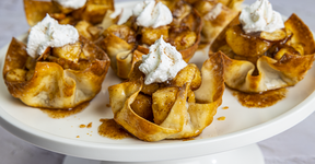 Bananas Foster Mini Pies (Dole)