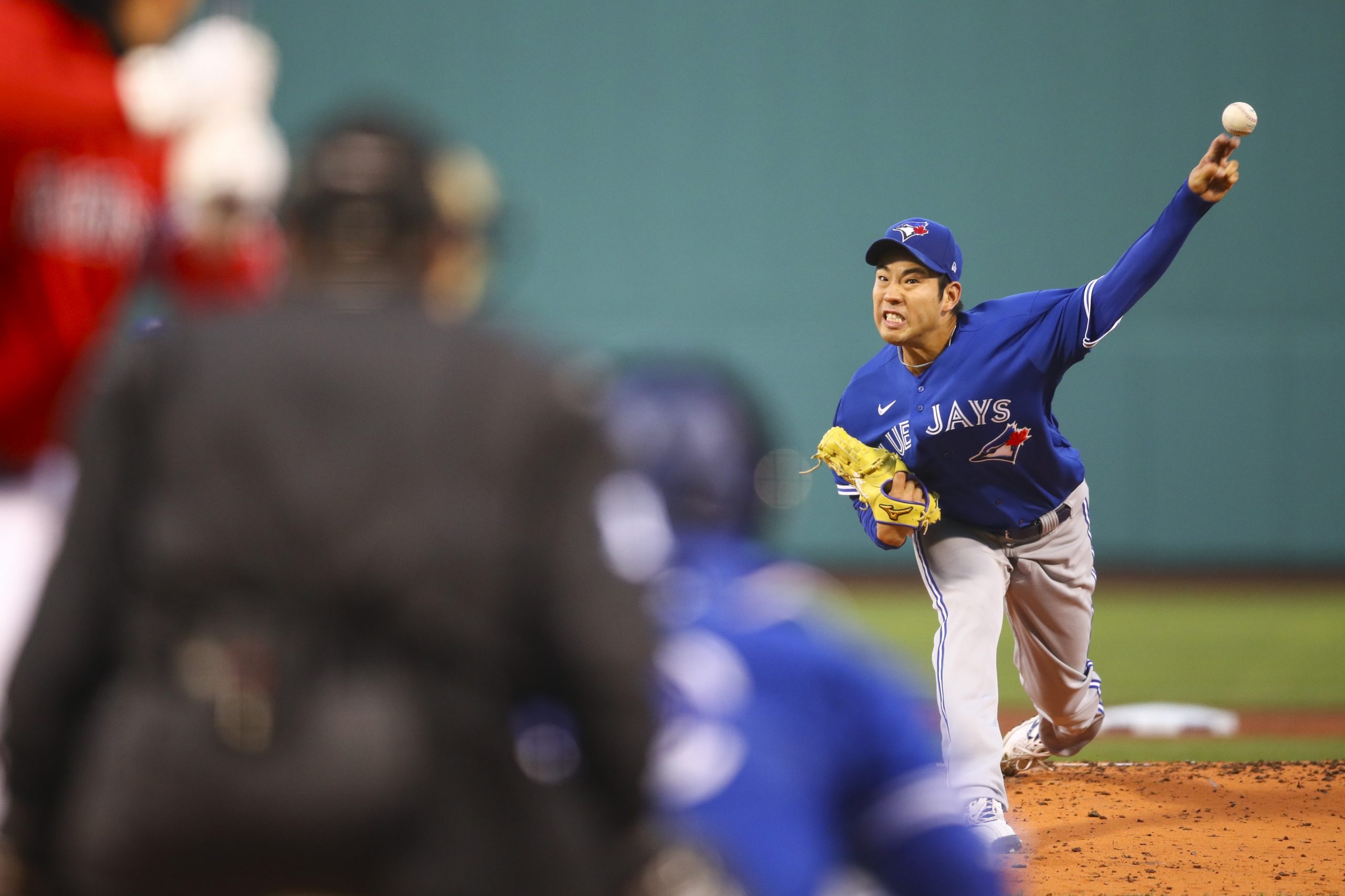 Red Sox held to just 3 hits, but still edge Blue Jays at Fenway