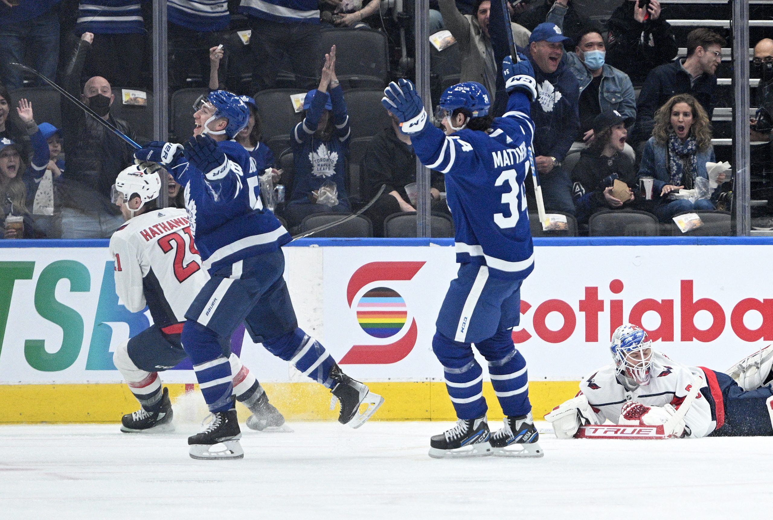 Matthews Joins Maple Leafs' 100-point Club In Win Against Capitals ...