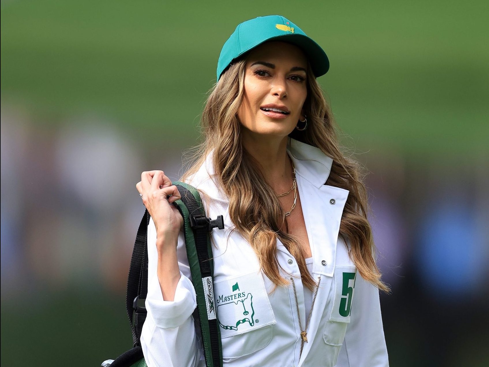 WAGS OF THE MASTERS! Gallery gals show their stuff