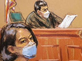 Judge Alison Nathan questions juror number 50 about his answers on the juror questionaire as Jeffrey Epstein associate Ghislaine Maxwell listens in a courtroom sketch in New York City, U.S., March 8, 2022.
