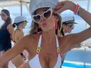 Jena Sims jubelt während ihrer Junggesellenparty auf Aruba.