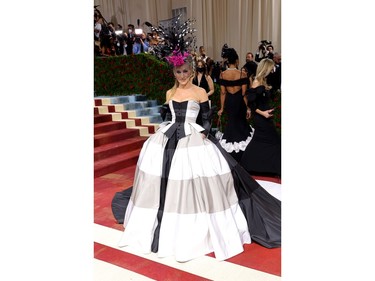 Sarah Jessica Parker attends the 2022 Met Gala celebrating "In America: An Anthology of Fashion" at the Metropolitan Museum of Art on May 2, 2022 in New York City.