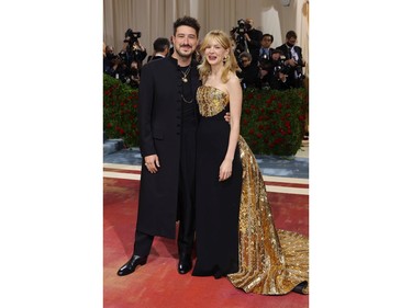 Marcus Mumford and Carey Mulligan attend the 2022 Met Gala celebrating "In America: An Anthology of Fashion" at the Metropolitan Museum of Art on May 2, 2022 in New York City.