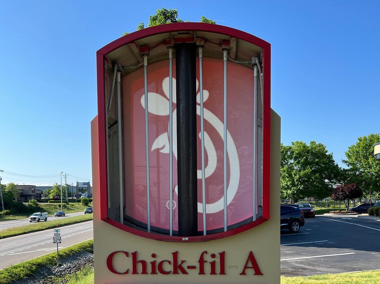 Chick-fil-A sign missing the chicken sketch part of the sign.