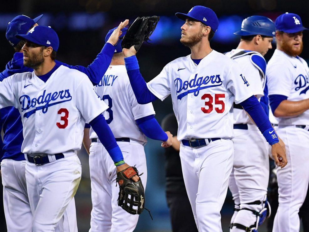 Dodgers: Cody Bellinger homers, yet called out on bizarre play