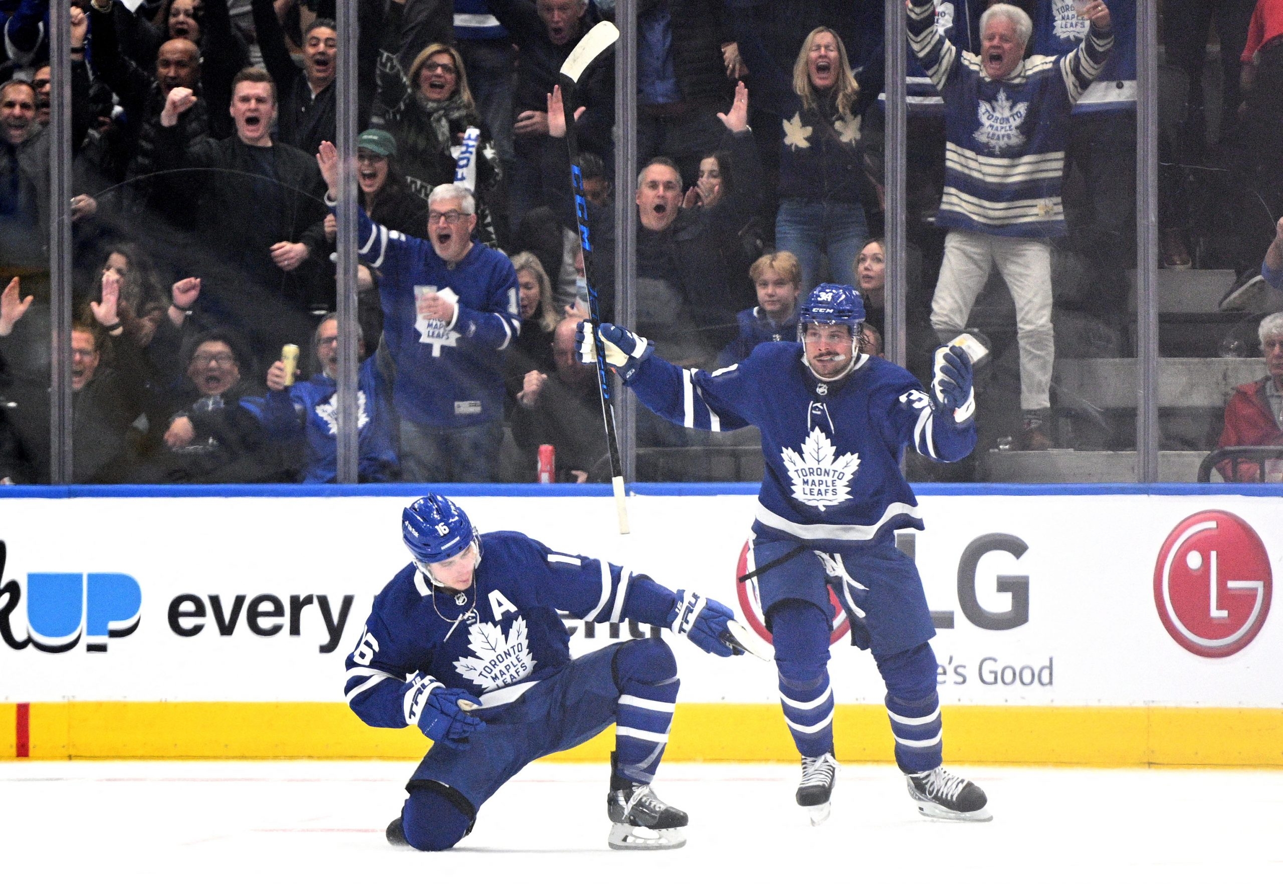 Lightning vs. Maple Leafs: Odds, total, moneyline - NHL Playoffs