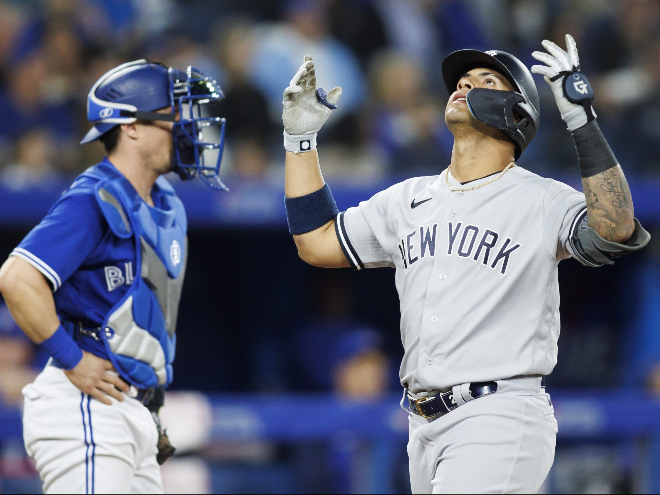 Gleyber Torres carries Yankees on his back in win over Blue Jays - The  Boston Globe