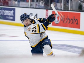 Mavrik Bourque (22) of the Shawinigan Cataractes scores against the Hamilton Bulldogs at the 2022 Memorial Cup on June 23, 2022, at Harbour Station in Saint John, NB.