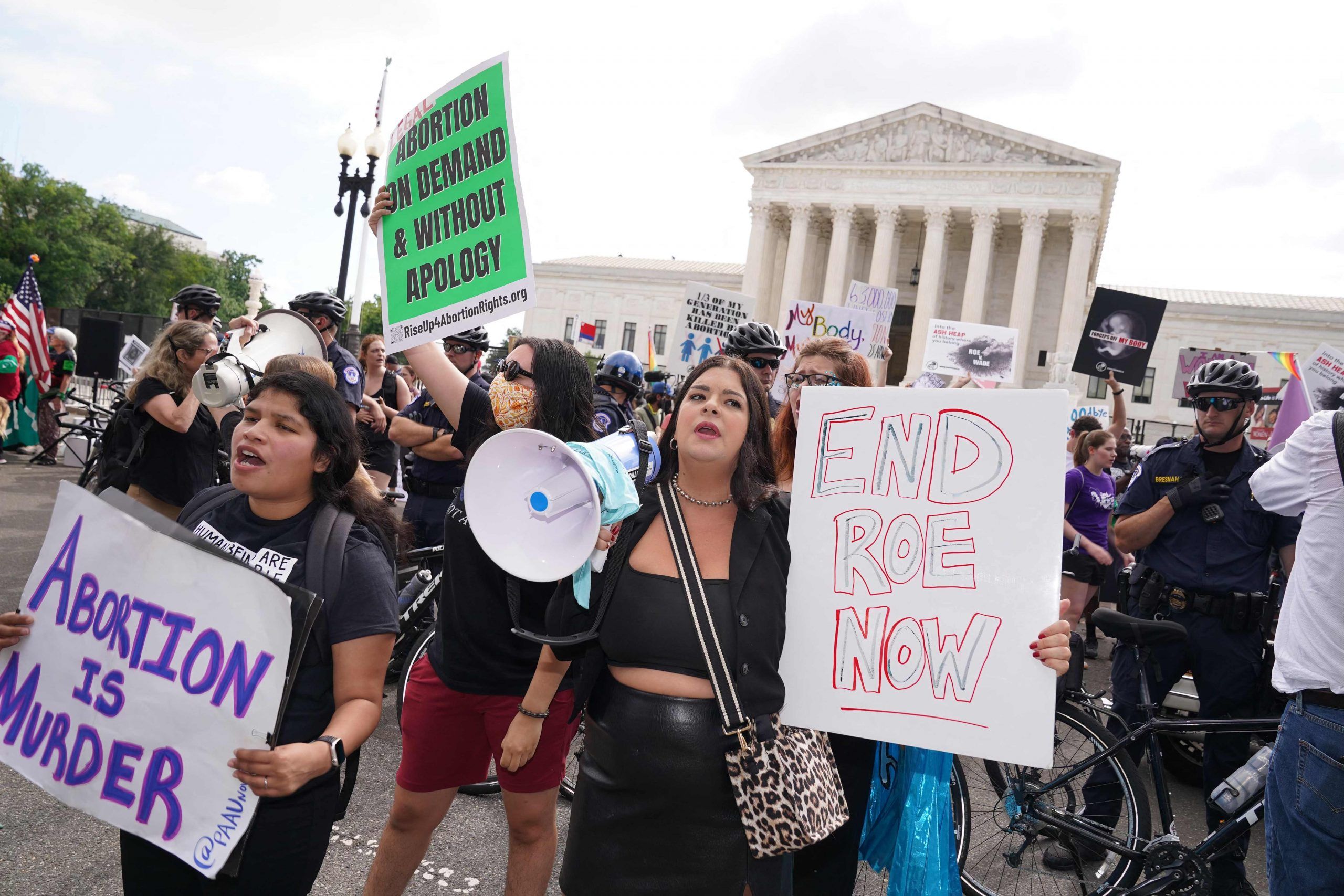 U.S. Supreme Court Overturns Roe V. Wade, Ends Right To Abortion ...