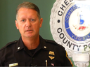 Lieutenant Colonel Chris Hensley vom Chesterfield Police Department spricht über den Tod eines Kleinkindes in einem heißen Auto und den anschließenden Selbstmord seines Vaters.