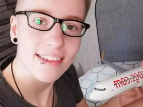 Sarah Rodo, 23, insists she’s fallen in love with a plane, according to a report.