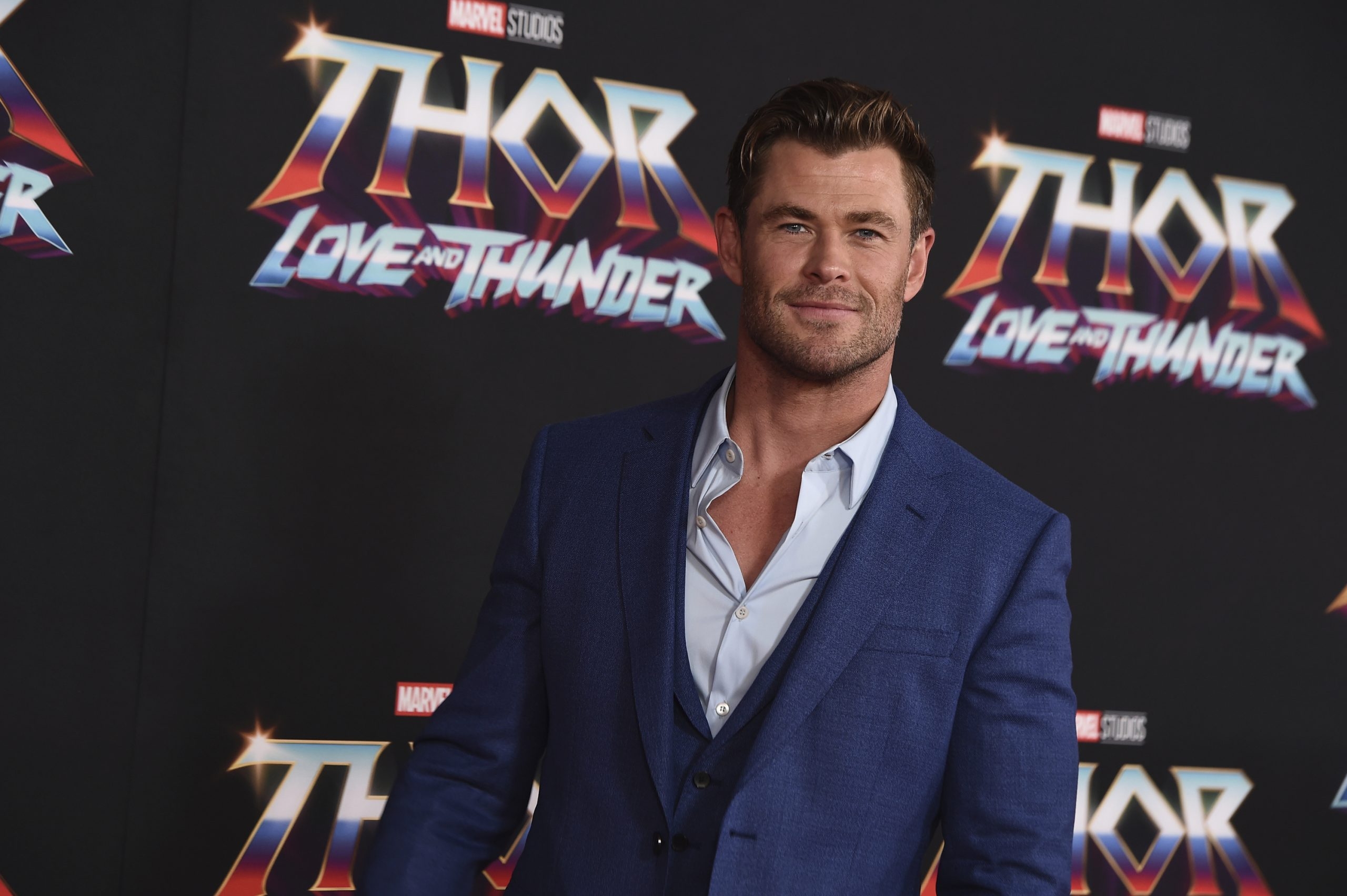 Chris Hemsworth at Thor Ragnarok premiere in LA.