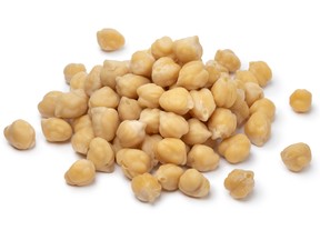 Heap of fresh cooked chickpeas.
