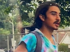Suspects sought in alleged attack over unleashed canine in East York Suspects sought in alleged attack over unleashed canine in East York