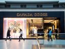 Ein Canada Goose-Geschäft im Einkaufszentrum CF Toronto Eaton Centre in Toronto am 13. Dezember 2021.  