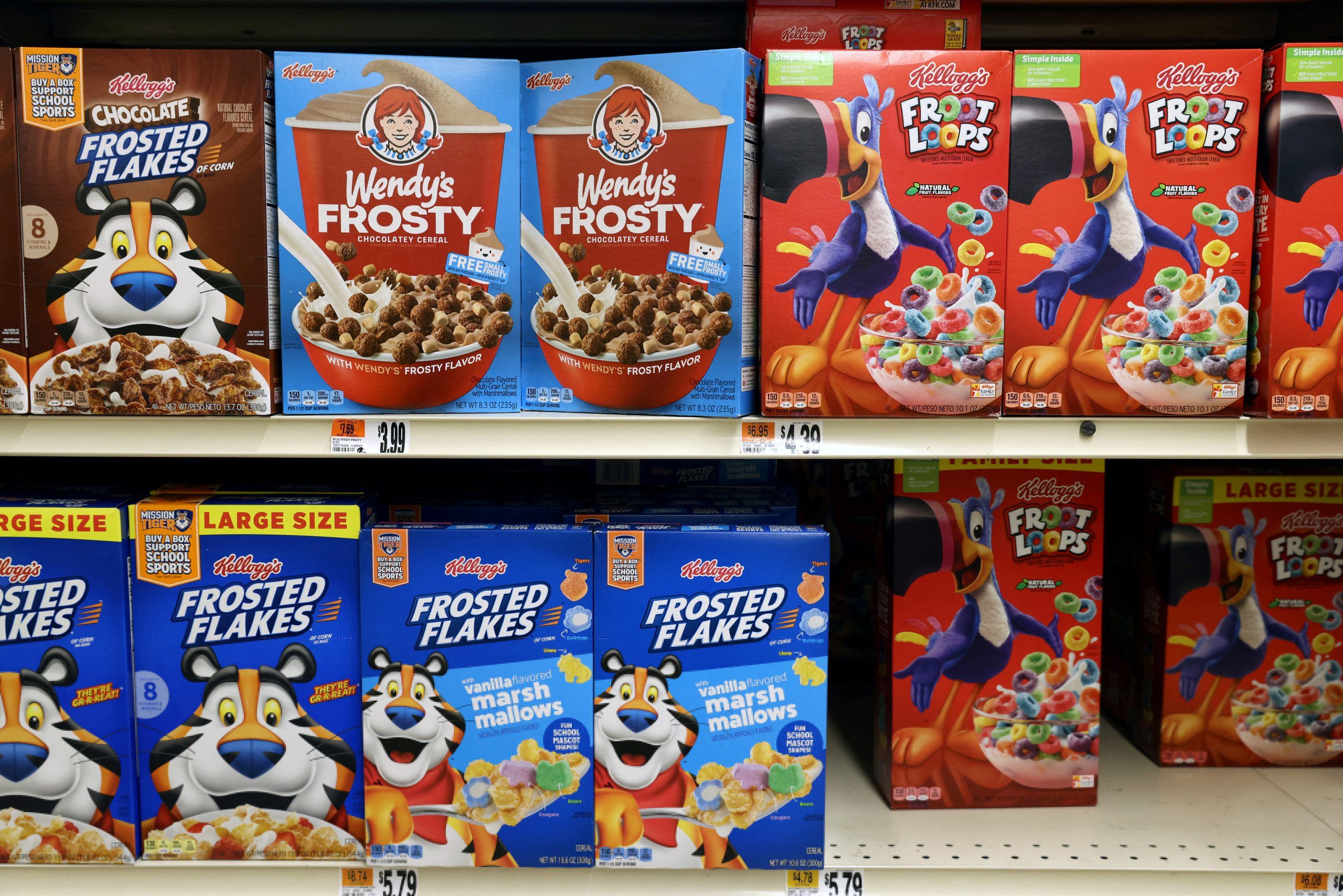 Kellogg's Pricier Cereals Help Bolster Sales, Profit Forecasts 