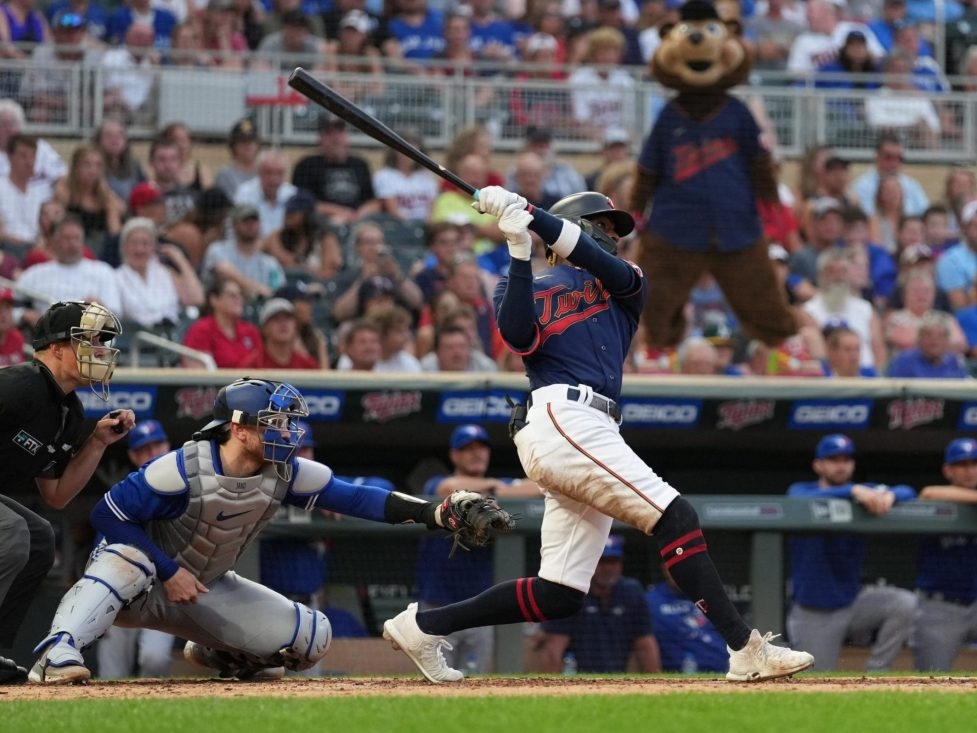 Red Sox's ninth-inning rally falls short in loss to Blue Jays