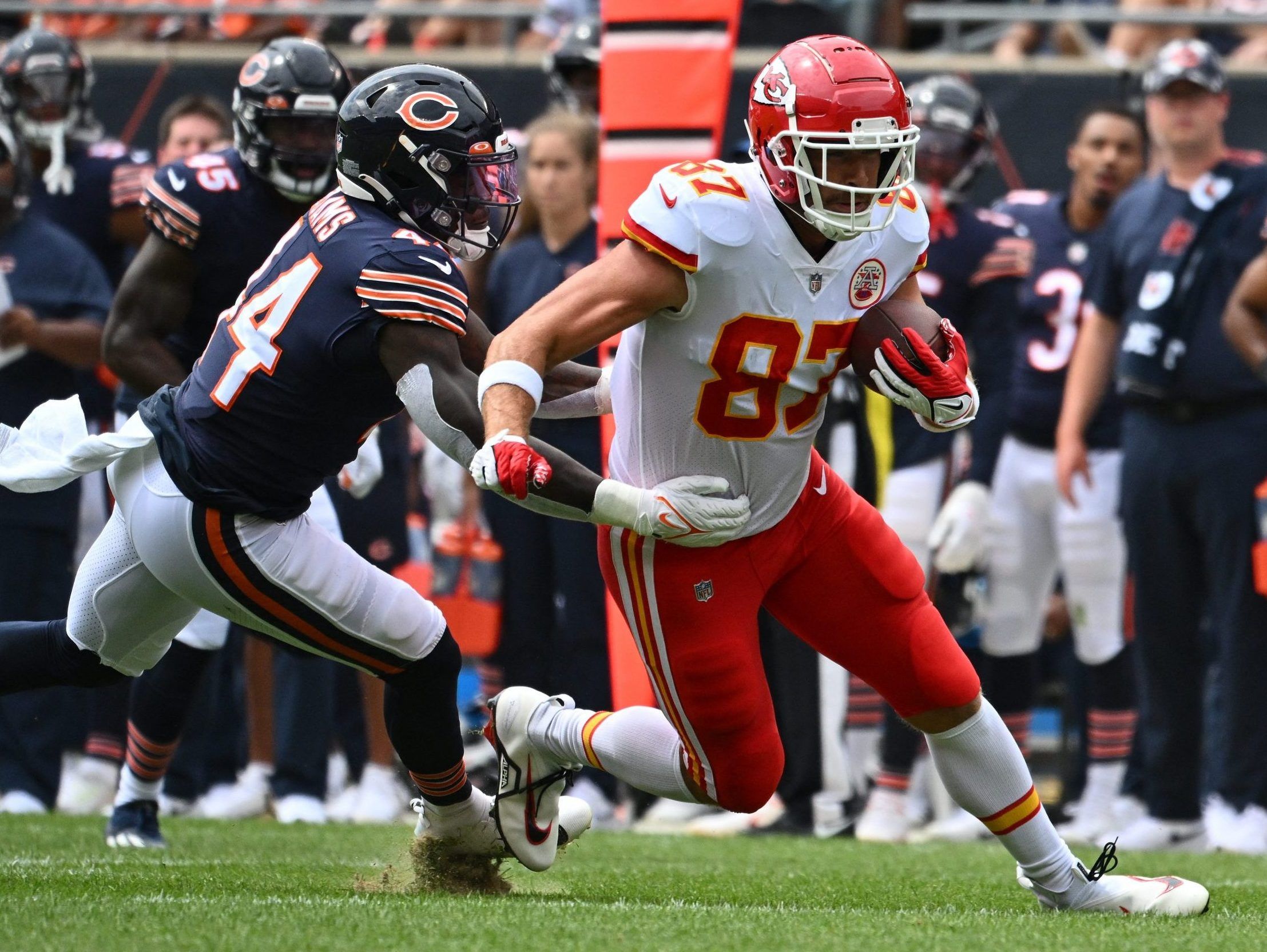 Travis Kelce remains top fantasy tight end for 2022