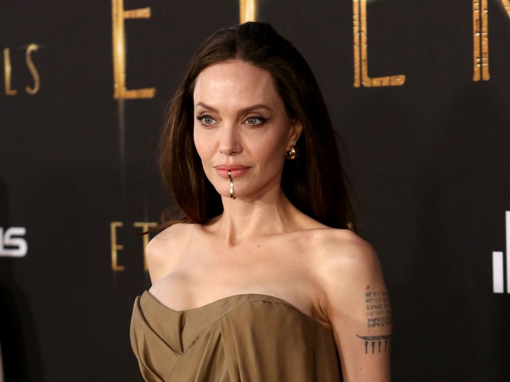 Angelina Jolie photographed with ‘bruises’ after alleged jet plane ...