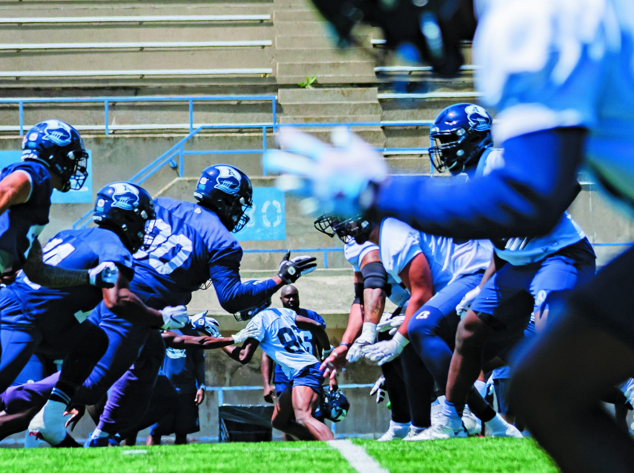 Banks scores a pair of 4th quarter touchdowns to help Argos rout