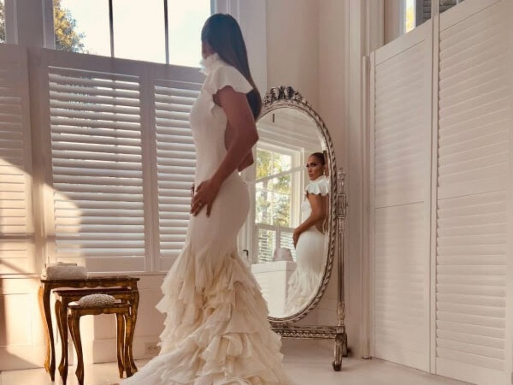 Jennifer Lopez Wedding Dress Ben Affleck