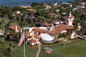 Eine Luftaufnahme des Hauses des ehemaligen US-Präsidenten Donald Trump in Mar-a-Lago, nachdem Trump sagte, dass FBI-Agenten es in Palm Beach, Florida, am 15. August 2022 überfallen hätten.