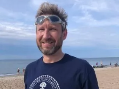 MAKING WAVES: Marathon swimmer finishes 100-km journey for brain research - Toronto Sun