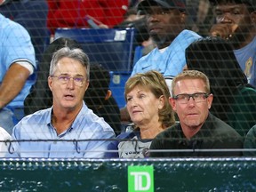 Roger Maris Jr. (L) talks with with Patty Judge (2nd R), the mother of New York Yankees slugger Aaron Judge, during a game between the Yankees and the Toronto Blue Jays in the ninth inning at Rogers Centre on September 26, 2022 in Toronto. )